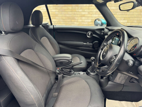 Mini Convertible 1.5 Cooper 2dr 42