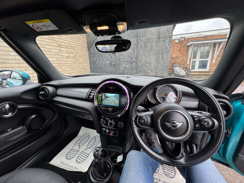 Mini Convertible 1.5 Cooper 2dr 47