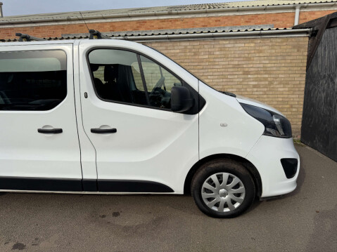 Vauxhall Vivaro 1.6 Vivaro 2900 Sportive CDTi Bi-T S/S 29