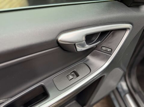 Volvo XC60 2.4 XC60 SE Luxury Nav D5 AWD 4WD 5dr 71