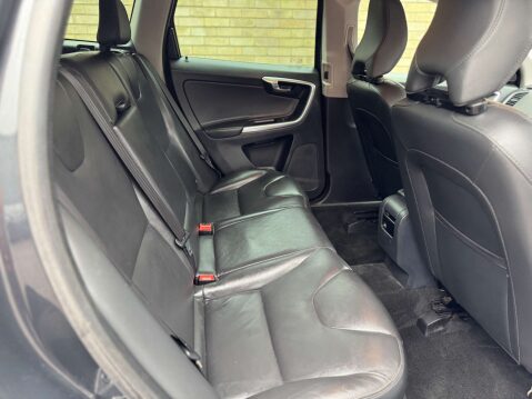 Volvo XC60 2.4 XC60 SE Luxury Nav D5 AWD 4WD 5dr 85