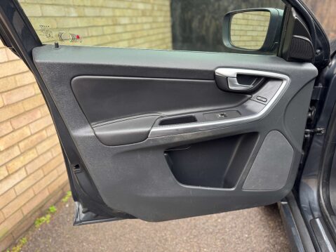 Volvo XC60 2.4 XC60 SE Luxury Nav D5 AWD 4WD 5dr 70