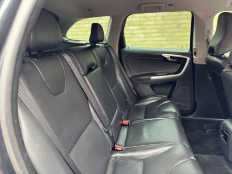 Volvo XC60 2.4 XC60 SE Luxury Nav D5 AWD 4WD 5dr 86