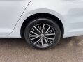 Volkswagen Golf 1.6 Golf SE Nav TDI BlueMotion Technology 5dr 20