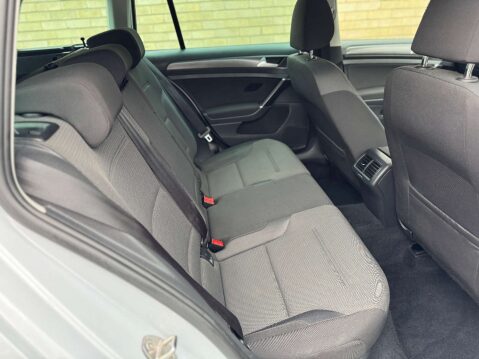 Volkswagen Golf 1.6 Golf SE Nav TDI BlueMotion Technology 5dr 88