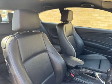 BMW 1 Series 2.0 123d M Sport 3dr 42