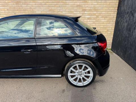 Audi A1 1.6 A1 S Line TDI 3dr 19