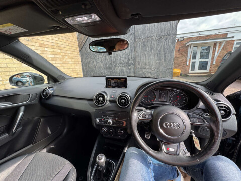 Audi A1 1.6 A1 S Line TDI 3dr 46