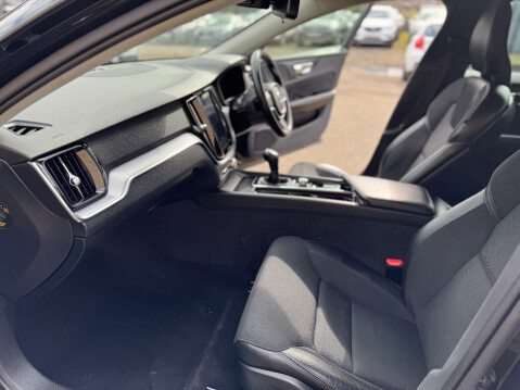 Volvo V60 2.0 V60 Momentum D3 5dr 73