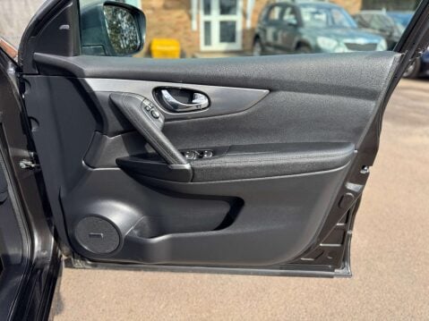 Nissan Qashqai 1.5 Qashqai Tekna dCi 5dr 37