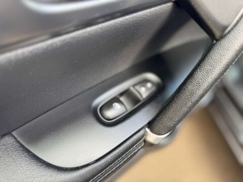 Nissan Qashqai 1.5 Qashqai Tekna dCi 5dr 75