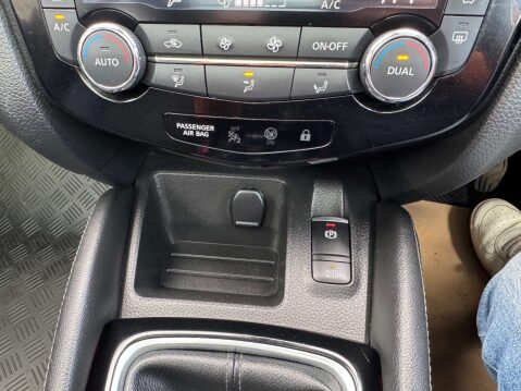 Nissan Qashqai 1.5 Qashqai Tekna dCi 5dr 68