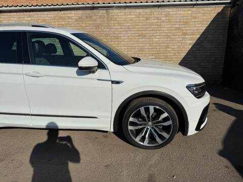 Volkswagen Tiguan 2.0 Tiguan R-Line TDI 4Motion Semi-Auto 4WD 5dr 29
