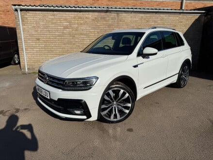 Volkswagen Tiguan 2.0 Tiguan R-Line TDI 4Motion Semi-Auto 4WD 5dr