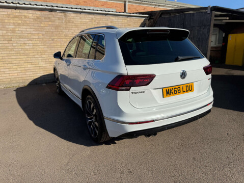 Volkswagen Tiguan 2.0 Tiguan R-Line TDI 4Motion Semi-Auto 4WD 5dr 22