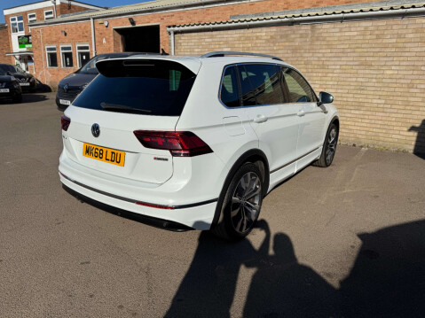 Volkswagen Tiguan 2.0 Tiguan R-Line TDI 4Motion Semi-Auto 4WD 5dr 27