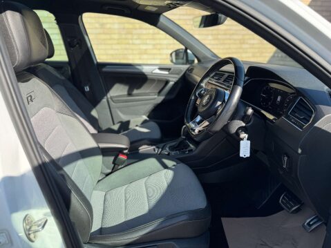 Volkswagen Tiguan 2.0 Tiguan R-Line TDI 4Motion Semi-Auto 4WD 5dr 40