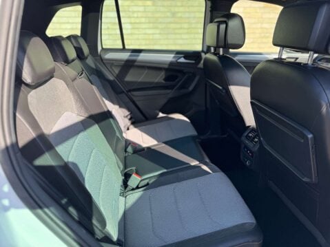 Volkswagen Tiguan 2.0 Tiguan R-Line TDI 4Motion Semi-Auto 4WD 5dr 86