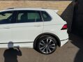 Volkswagen Tiguan 2.0 Tiguan R-Line TDI 4Motion Semi-Auto 4WD 5dr 19