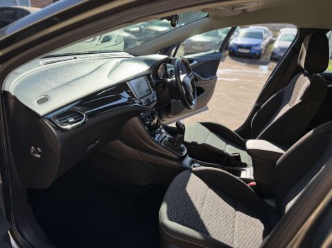 Vauxhall Astra 1.6 Astra SRI Nav CDTI S/S 5dr 59