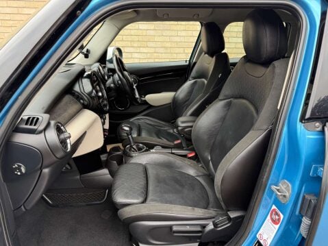 Mini Hatch 2.0 Cooper S Auto 5dr 19