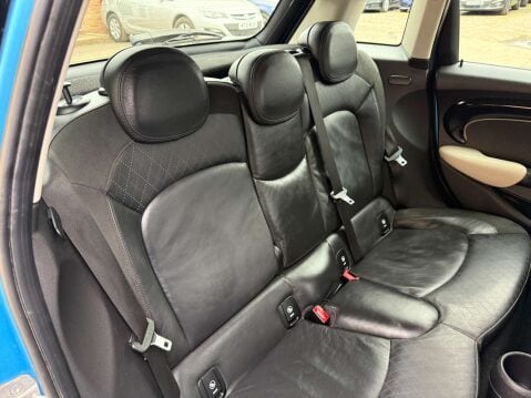 Mini Hatch 2.0 Cooper S Auto 5dr 29