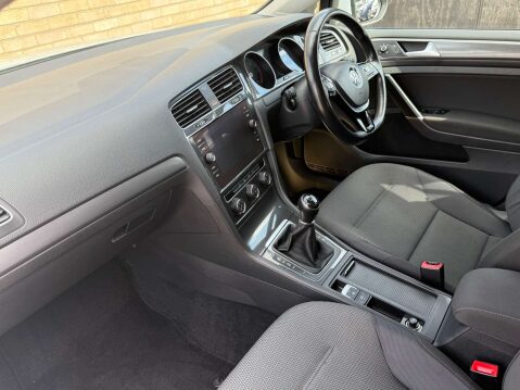 Volkswagen Golf 1.6 Golf SE TDI BlueMotion Technology 5dr 3