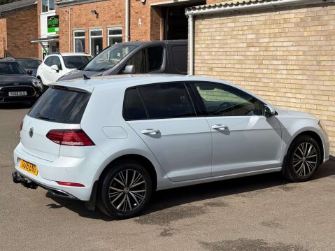 Volkswagen Golf 1.6 Golf SE TDI BlueMotion Technology 5dr 15