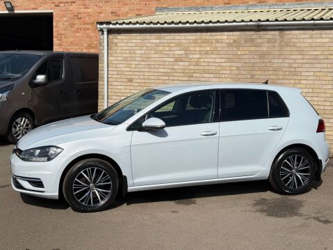 Volkswagen Golf 1.6 Golf SE TDI BlueMotion Technology 5dr 31