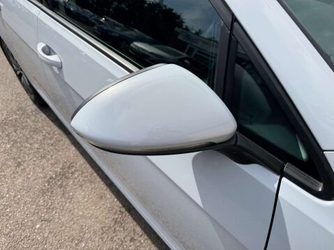 Volkswagen Golf 1.6 Golf SE TDI BlueMotion Technology 5dr 66