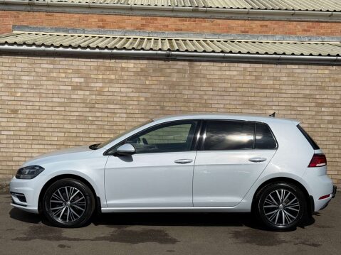 Volkswagen Golf 1.6 Golf SE TDI BlueMotion Technology 5dr 8