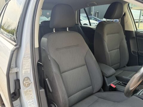 Volkswagen Golf 1.6 Golf SE TDI BlueMotion Technology 5dr 21