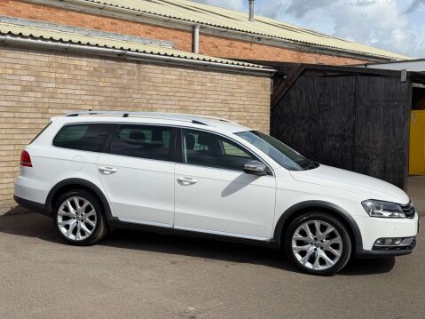 Volkswagen Passat 2.0 Passat Alltrack TDI BlueMotion Technology 4Motion 4WD 5dr 30