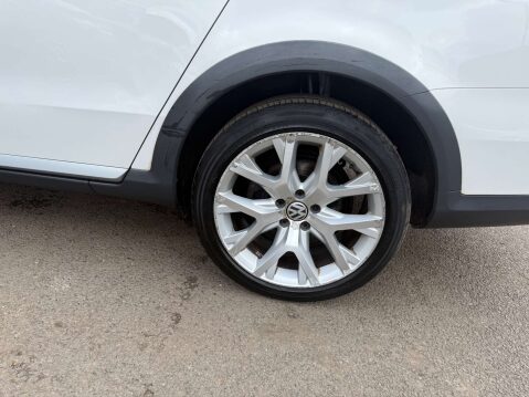 Volkswagen Passat 2.0 Passat Alltrack TDI BlueMotion Technology 4Motion 4WD 5dr 88