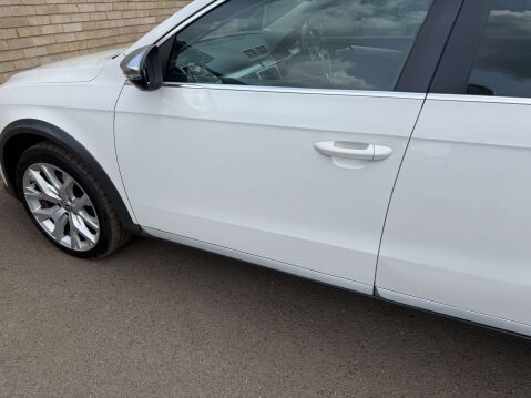 Volkswagen Passat 2.0 Passat Alltrack TDI BlueMotion Technology 4Motion 4WD 5dr 90