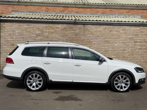 Volkswagen Passat 2.0 Passat Alltrack TDI BlueMotion Technology 4Motion 4WD 5dr 10