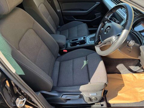 Volkswagen Passat 2.0 Passat SE Business TDI Semi-Auto 5dr 10