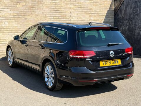 Volkswagen Passat 2.0 Passat SE Business TDI Semi-Auto 5dr 18