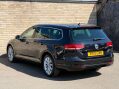 Volkswagen Passat 2.0 Passat SE Business TDI Semi-Auto 5dr 43