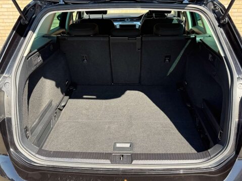Volkswagen Passat 2.0 Passat SE Business TDI Semi-Auto 5dr 47