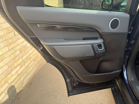 Land Rover Discovery 3.0 Discovery HSE TD6 Auto 4WD 5dr 74