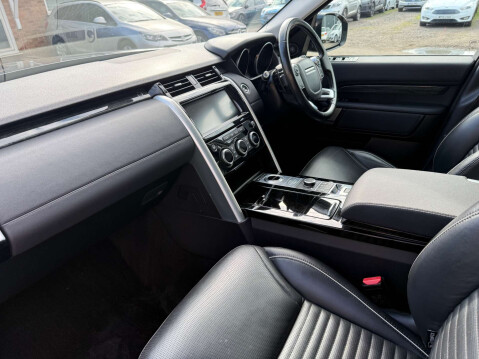 Land Rover Discovery 3.0 Discovery HSE TD6 Auto 4WD 5dr 3
