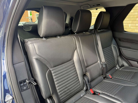 Land Rover Discovery 3.0 Discovery HSE TD6 Auto 4WD 5dr 38