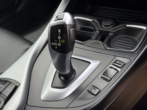 BMW 1 Series 2.0 120D SE Auto 5dr 55
