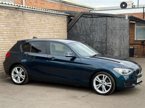BMW 1 Series 2.0 120D SE Auto 5dr 25