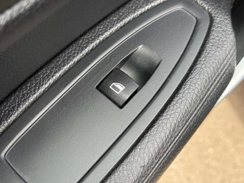 BMW 1 Series 2.0 120D SE Auto 5dr 67