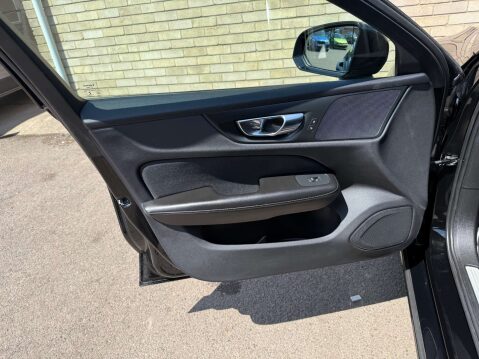 Volvo V60 2.0 V60 Momentum D4 Auto 5dr 63