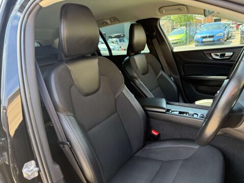 Volvo V60 2.0 V60 Momentum D4 Auto 5dr 15