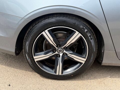 Volvo S90 2.0 S90 R-Design D4 Auto 4dr 74
