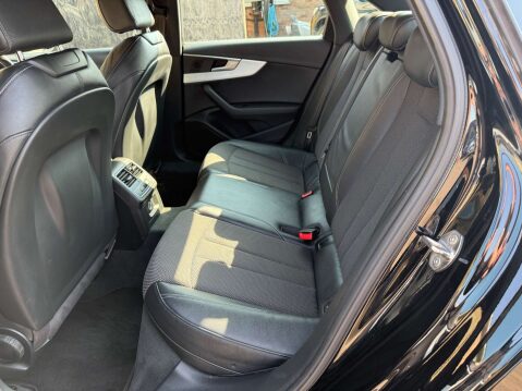 Audi A4 2.0 A4 S Line TDI 4dr 38